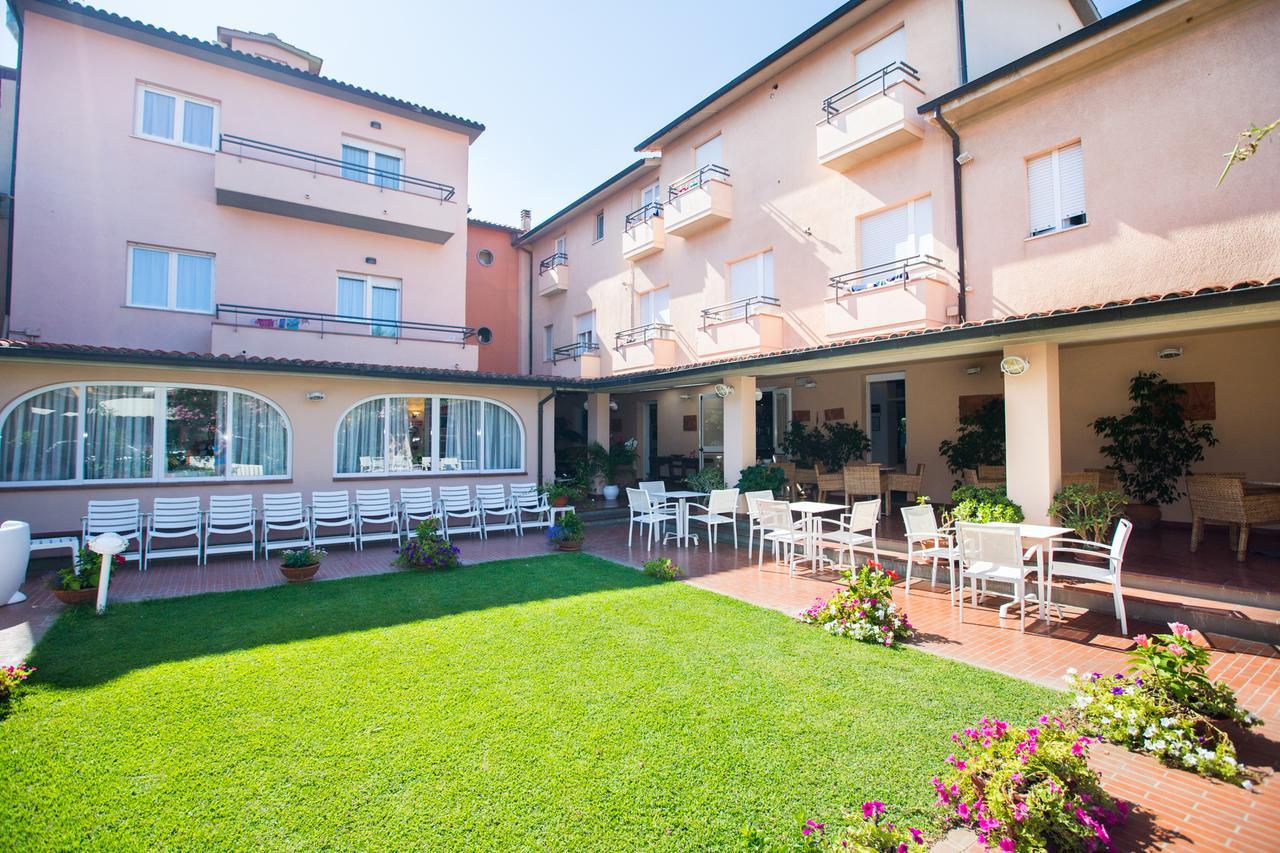Hotel Sabrina Castiglione della Pescaia Εξωτερικό φωτογραφία